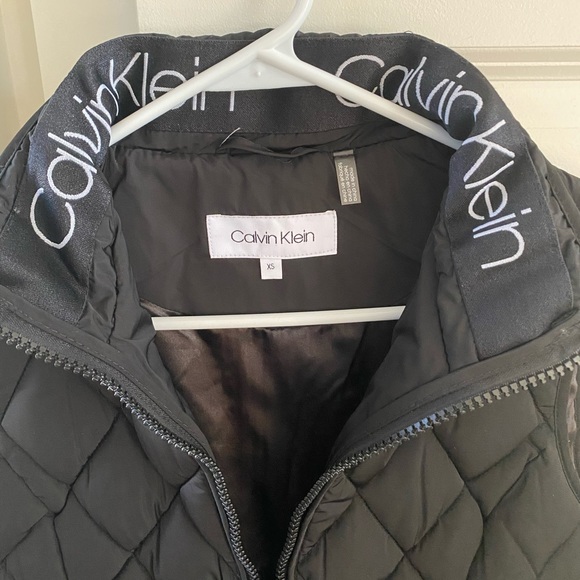 Calvin Klein vest - Picture 2 of 2